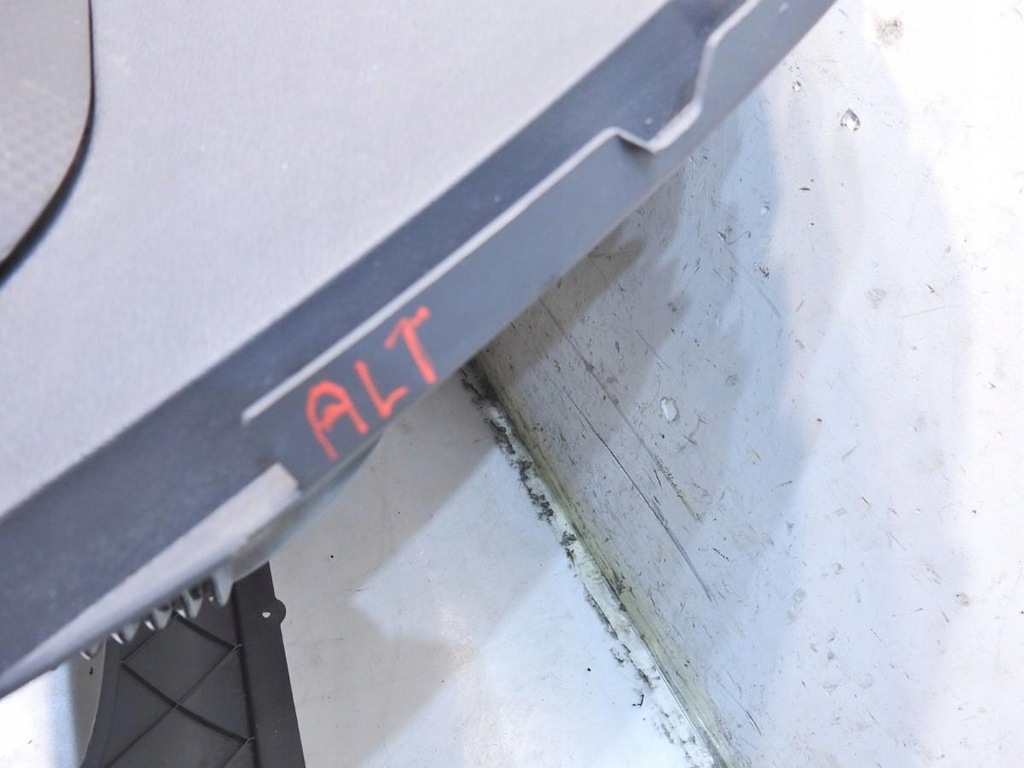 CONSOLA PLONDA SEAT ALTEA 5P1858291A Product image