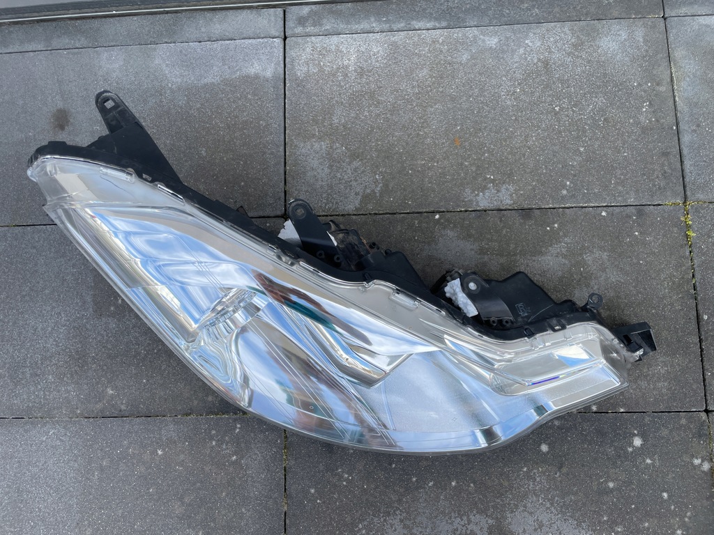 Lampă cu xenon C crosser C-crosser EU, dreapta inch Product image