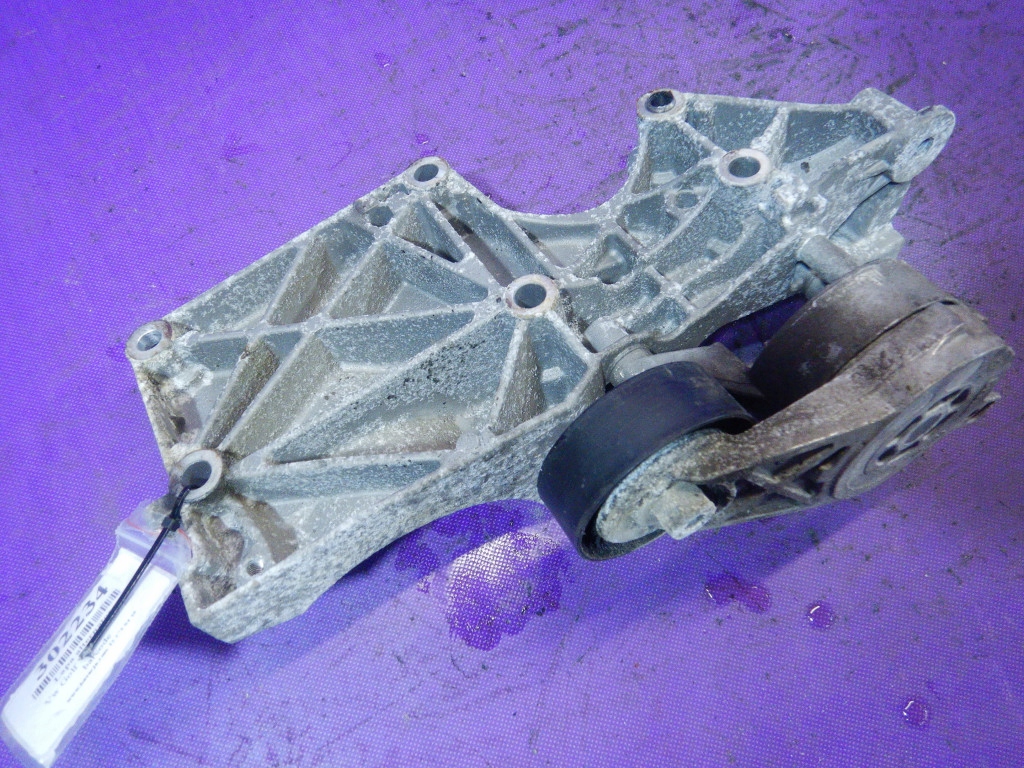 VW GOLF V PLUS 03-09 1.9 TDI ALTERNATOR PAW 03G903143A Product image