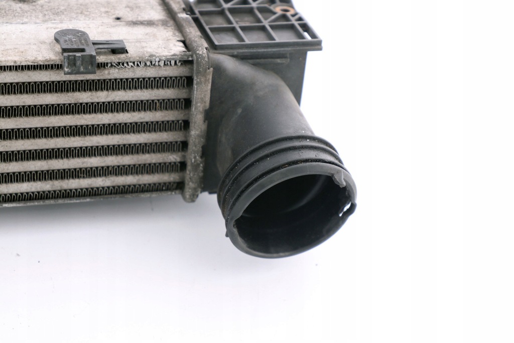 BMW E90 325d 330d M57N2 Intercooler Radiator de aer 7800680 Product image
