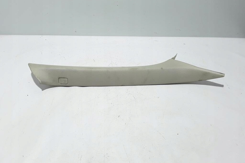 Capacul din partea dreaptă din față a Volvo V40 Hatchback 31102346 2.0L Diesel 140KW Product image