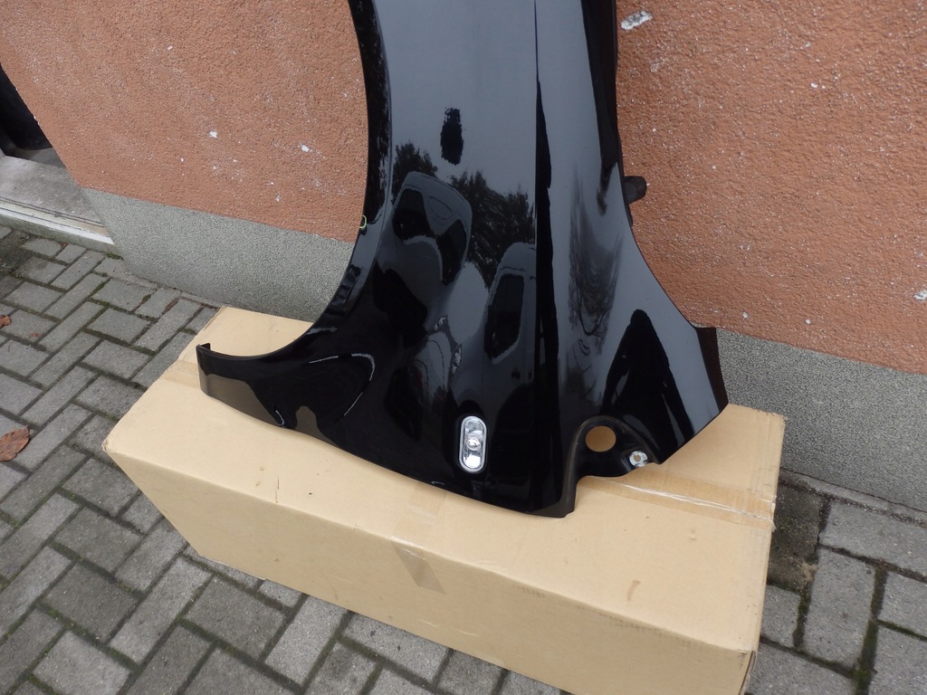 VW FOX LAK.L041 APARĂ STÂNGA, ORIGINAL Product image