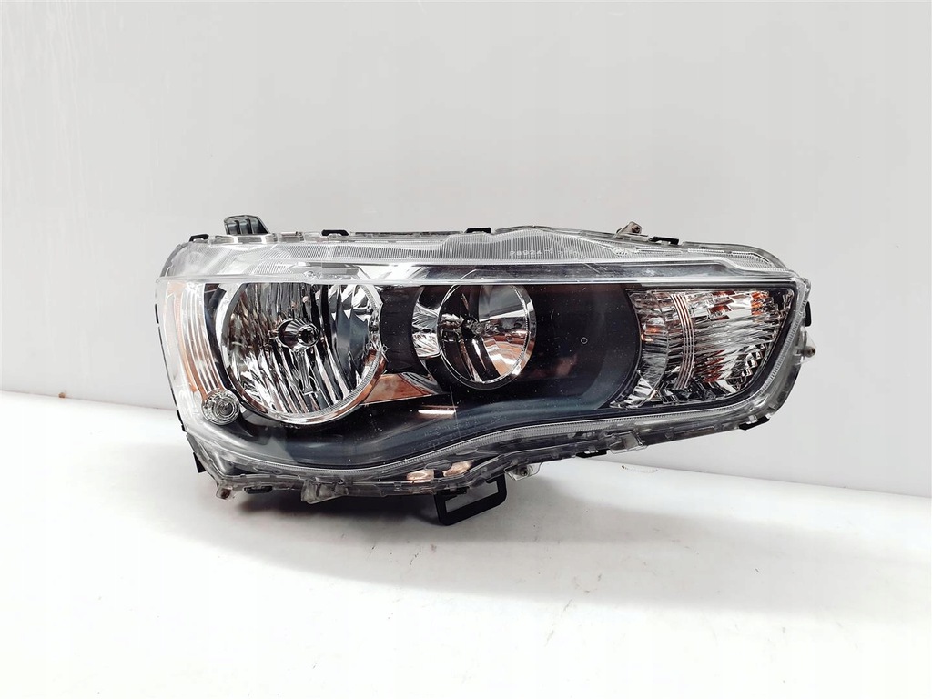 MITSUBISHI OUTLANDER II LIFT 10r+ LAMPA FATA DREAPTA NORMAL ORY EU!!! Product image