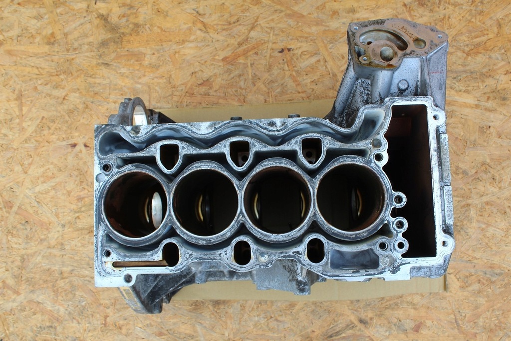 Bloc motor BMW N45B16AB 1.6 116i 316i e90 e87 7523170 7521270 complet Product image