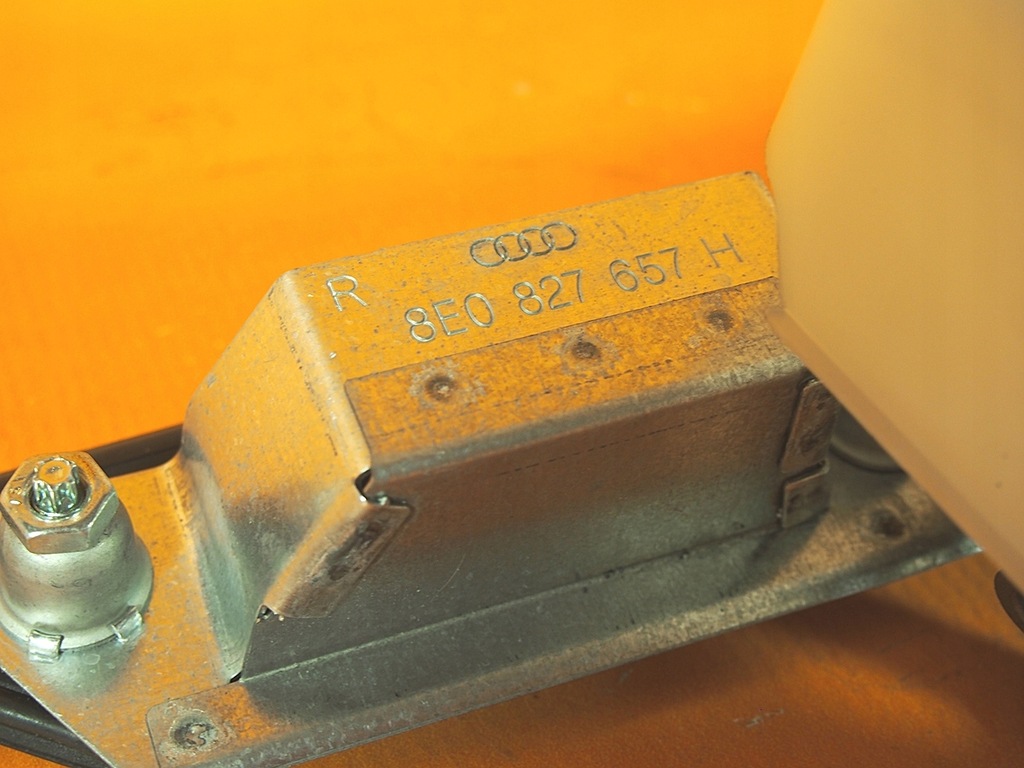 Audi A8 4H Lift Camera SPATE 360 de grade Mânerul ușii 7p6980551c Product image