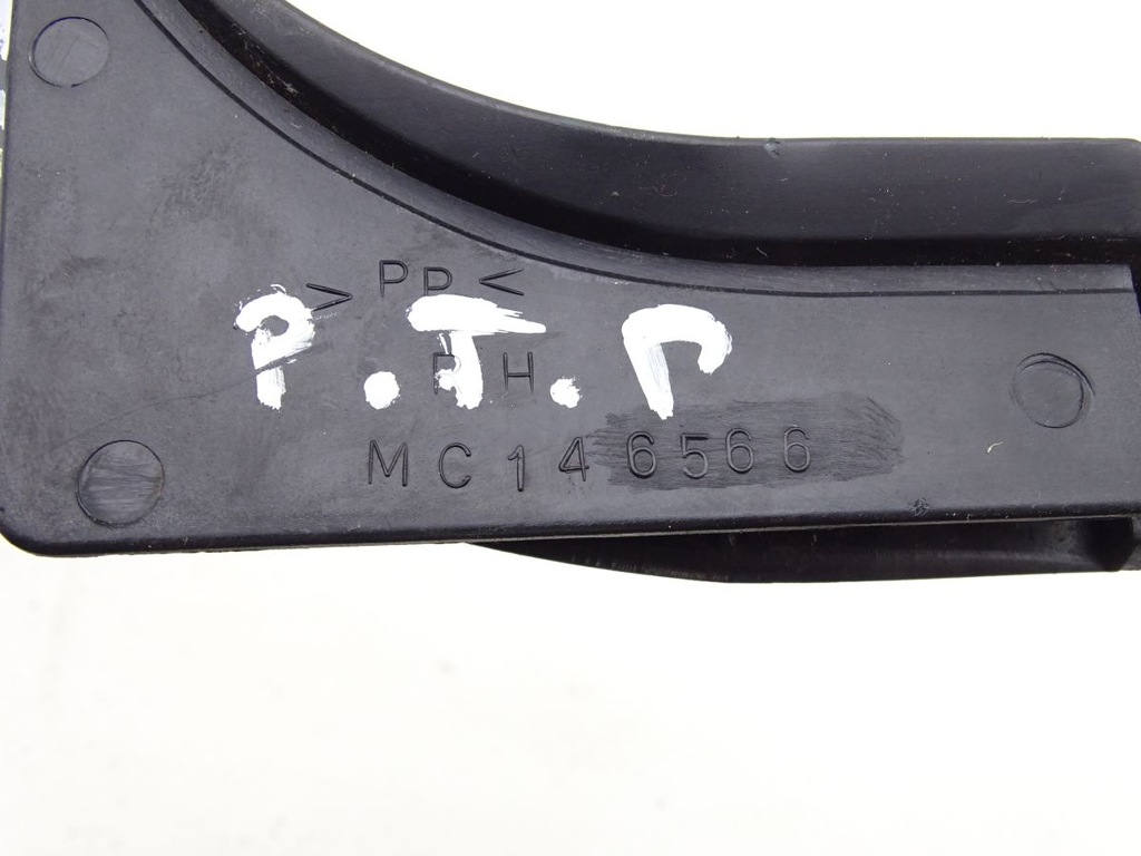 CANTER 96-05 BANDA GEAM USĂ, SPATE DREAPTA Product image