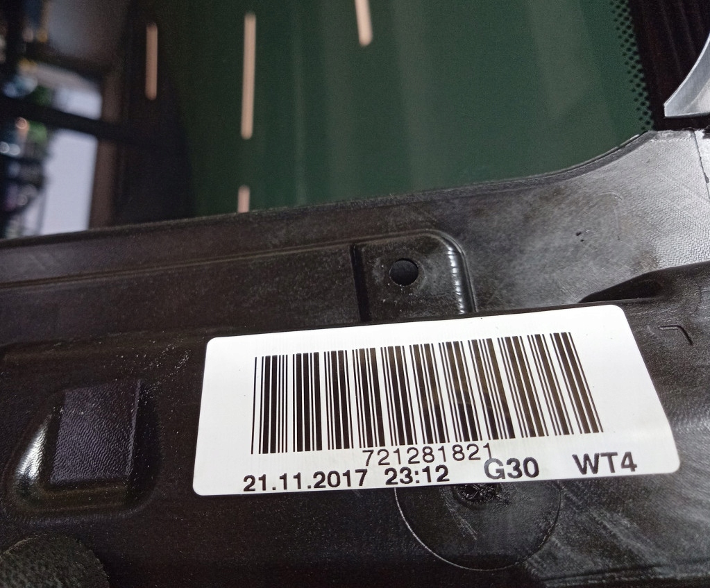 BMW G30 5 TRAPOZ 8067930 Product image