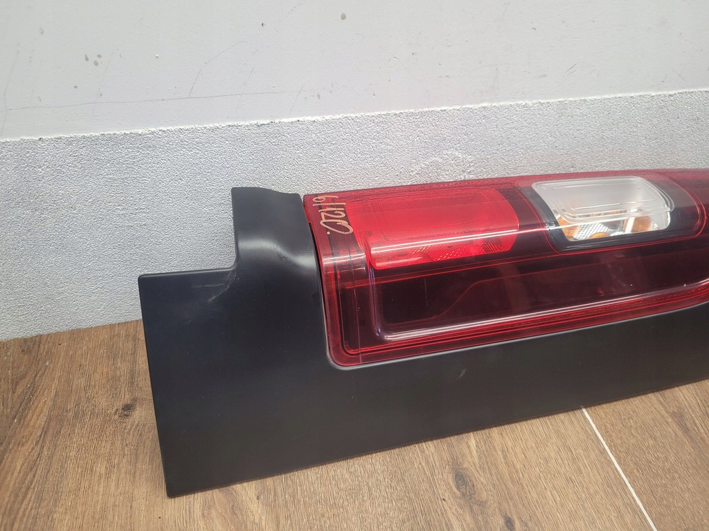 Renault Trafic III Vivaro II 265504656R lampă din spate dreapta din spate dreapta Product image