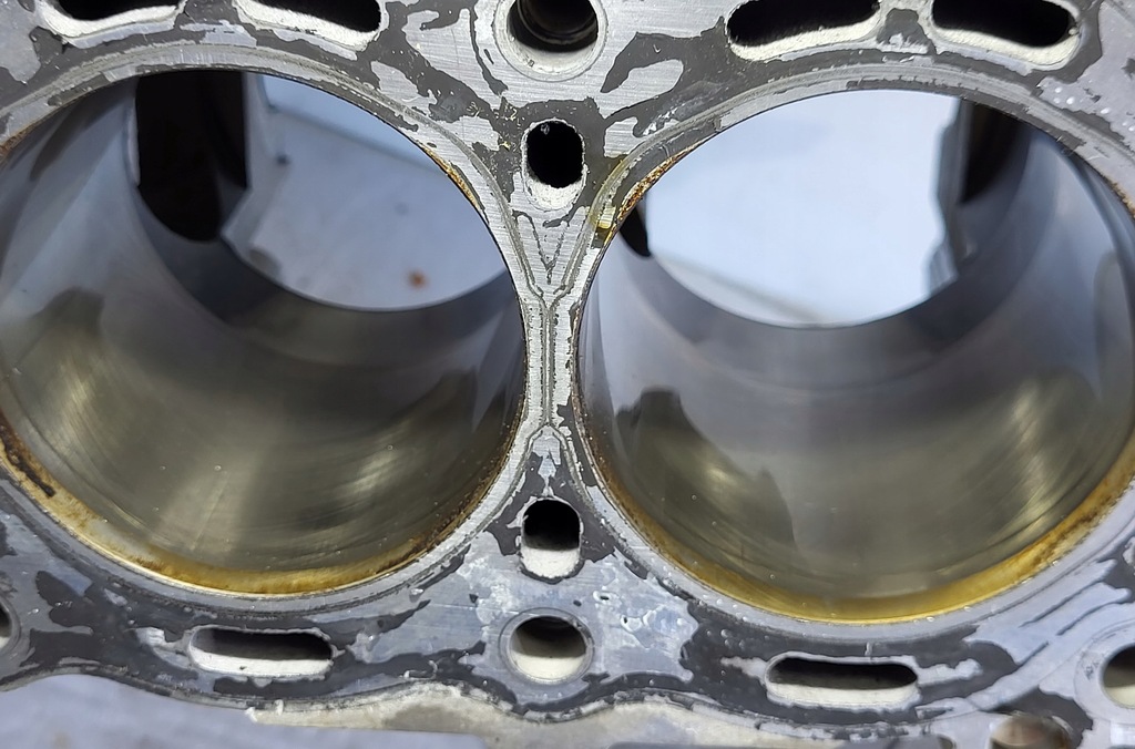 Cilindri si pistoane Suzuki GSXR GSX-R 1000 K7 K8 2007-2008 Product image