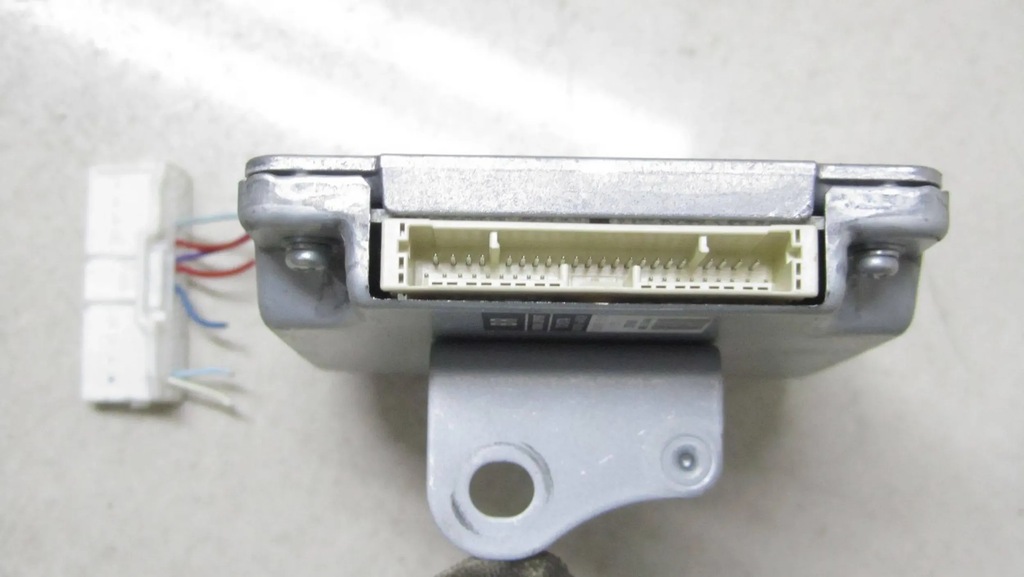 TOYOTA VERSO LIFT STEROWNIK WSPOMAGANIA JAZDY 88150-64020 Product image