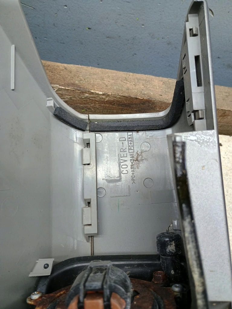 LAMPĂ DE PLAFOR HALOGEN STÂNGA NISSAN X-TRAIL T30 Product image
