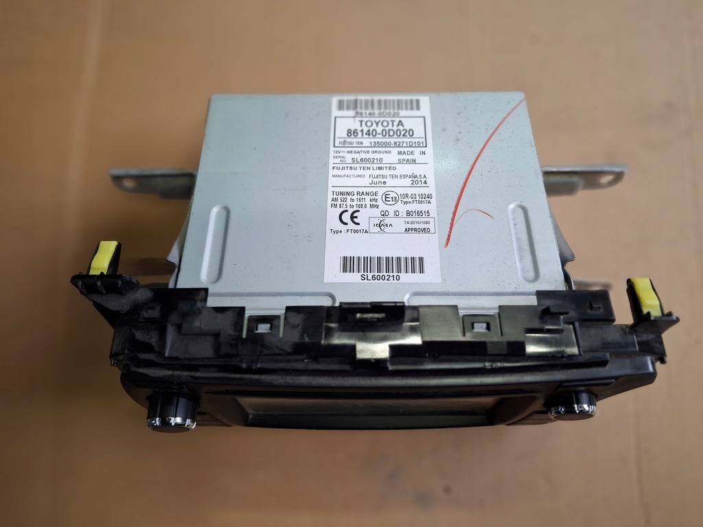 RADIO CD NAVIGATIE TOYOTA YARIS III 2011-2014 86140-0D020 Product image