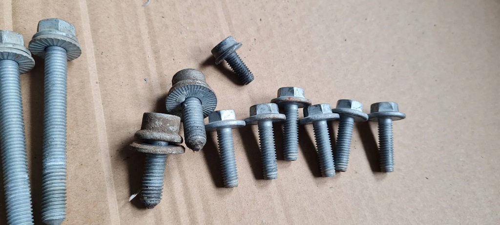 SQ5 Q5 80A ȘURUB SUSPENSIE ȘURBUL SUSPENZI LEAGĂNURI BRINCI FAȚĂ Product image