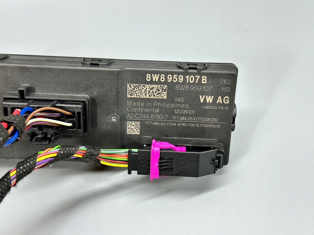 AUDI A5 F5 8W MODUL ELECTRIC CONTROLLER CAPAC portbagaj 8W8959107B Product image
