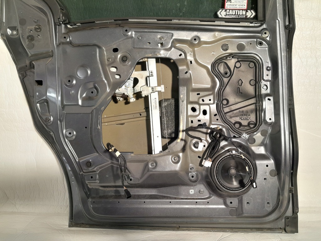 HONDA ODYSSEY V 18- UȘĂ CULISANTE STÂNGA SPATE NH797M Product image