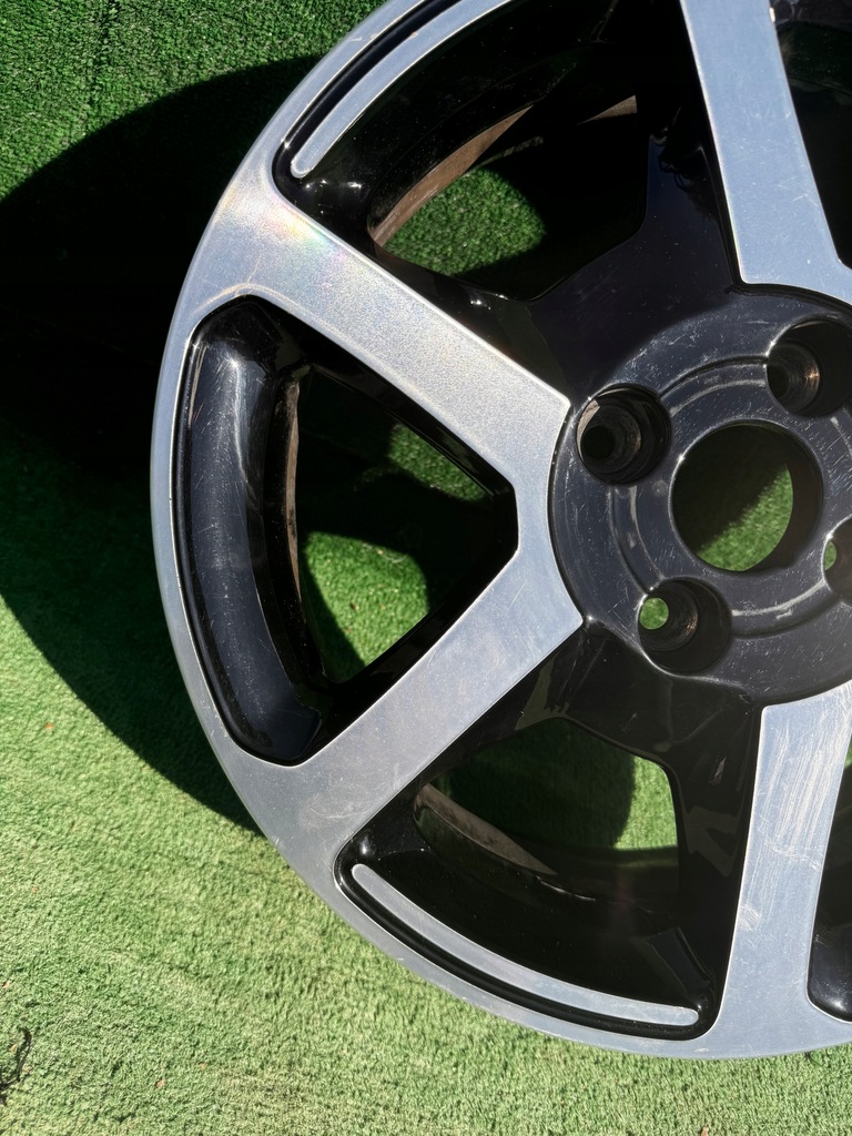 JANTA ALIE RENAULT TWINGO III 4X100 5.0" 15" ET 38 403005504R Product image