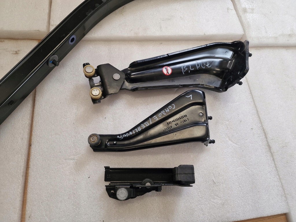 Ghidaj usi carucior cu role spate stanga COMBO E BERLINGO IV RIFTER PROACE Product image