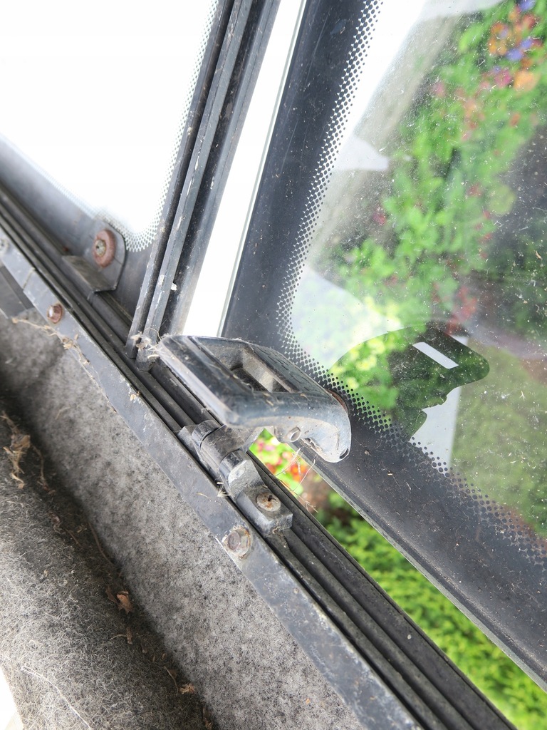 TAVA CAROSERIE PAKA MITSUBISHI L200 2 II 96-01 Product image