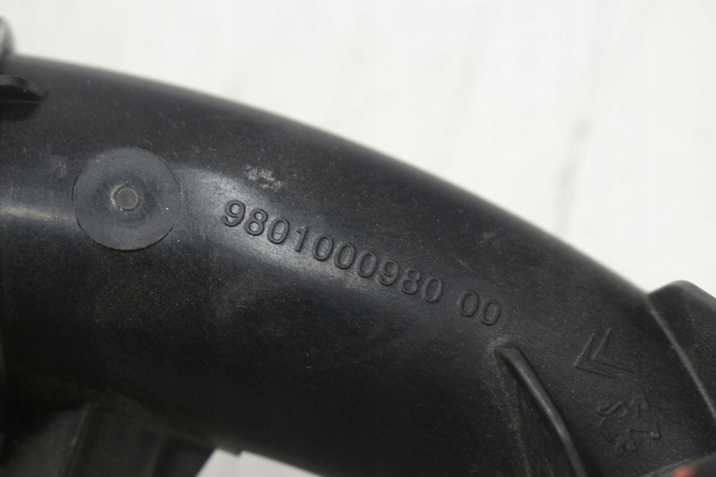 Catcher pentru conducte de aer C4 Picasso II 1.6 E-HDI Product image
