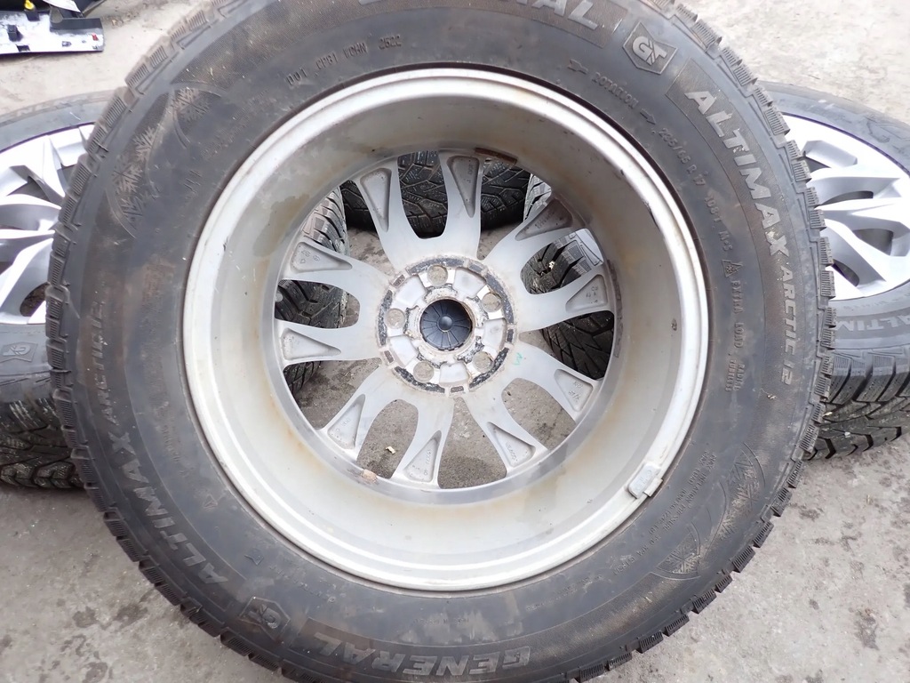 Jante aliaj 17 cu cauciucuri 235/65 R17 108T M+S Toyota Sienna 2021 Product image