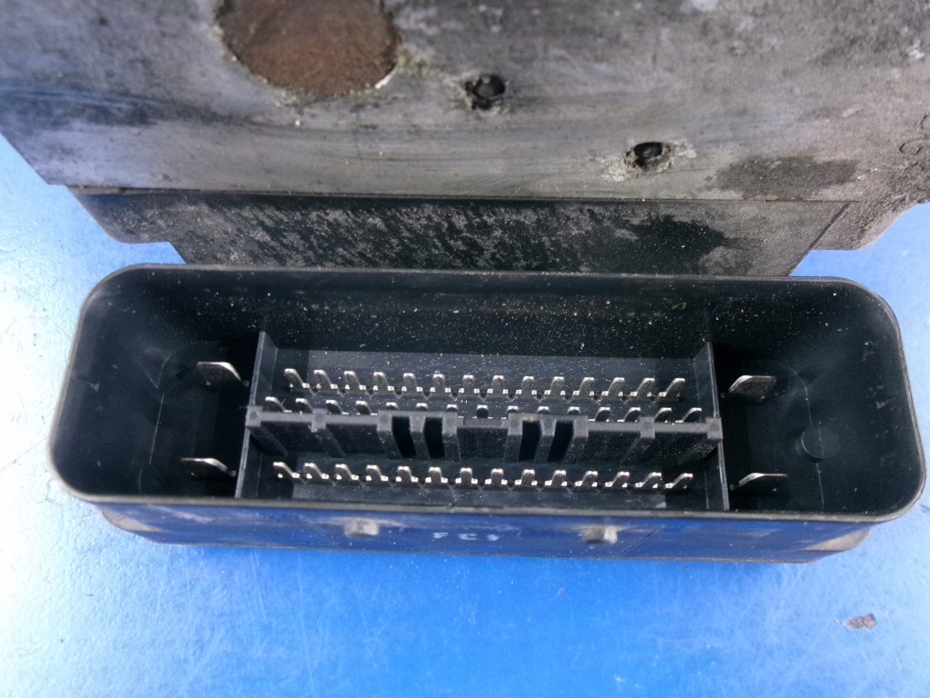 Hyundai Tucson și JM ABS PUMP 58920-2E550 MANDO 5WY7611A Controller Product image