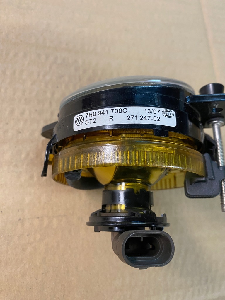 Halogen față Skoda Fabia II Octavia II VW Transporter T5 Product image