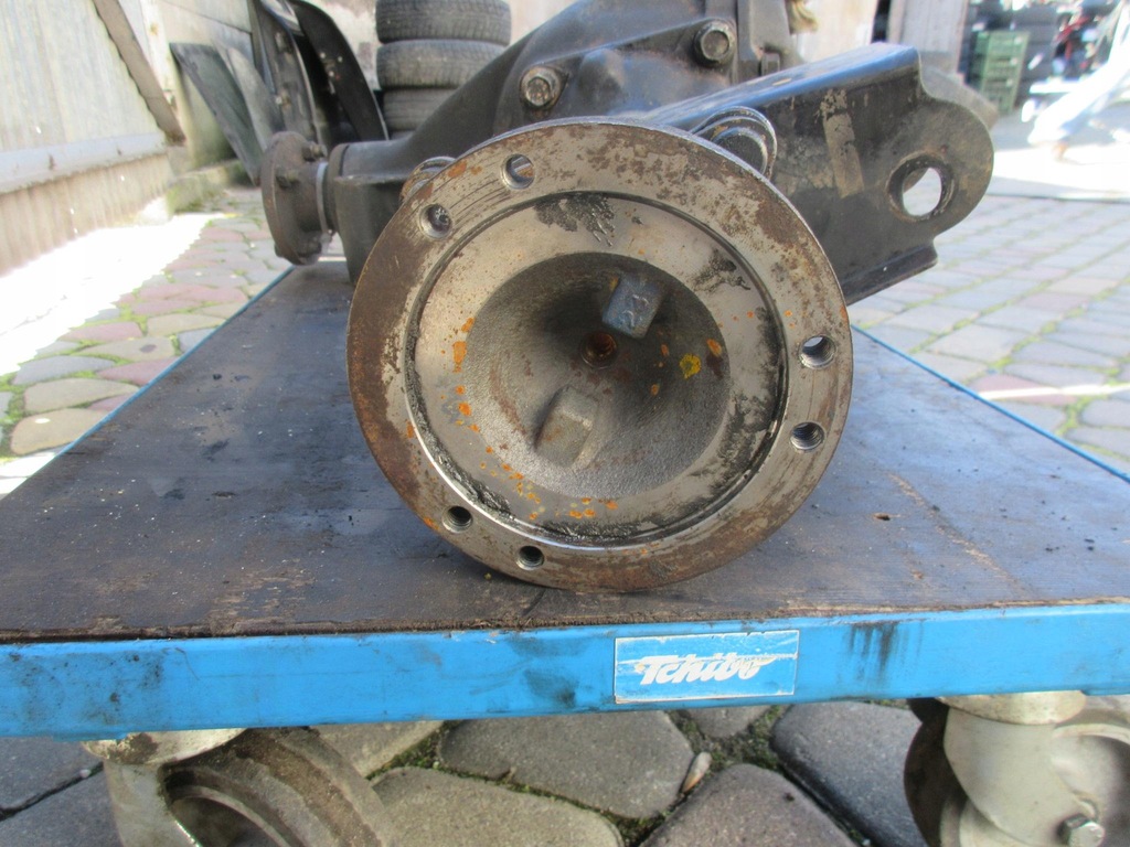NISSAN TERRANO I 86-96 3D 2.4i Z24i DIFERENTIAL FATA AXIE Product image
