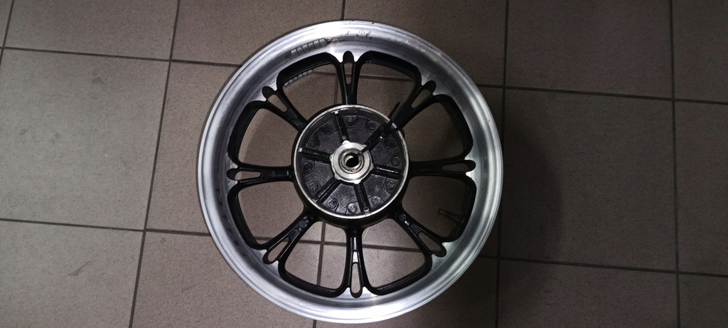 JANTE SPATE YAMAHA XVS 950 MIDNIGHT STAR Product image