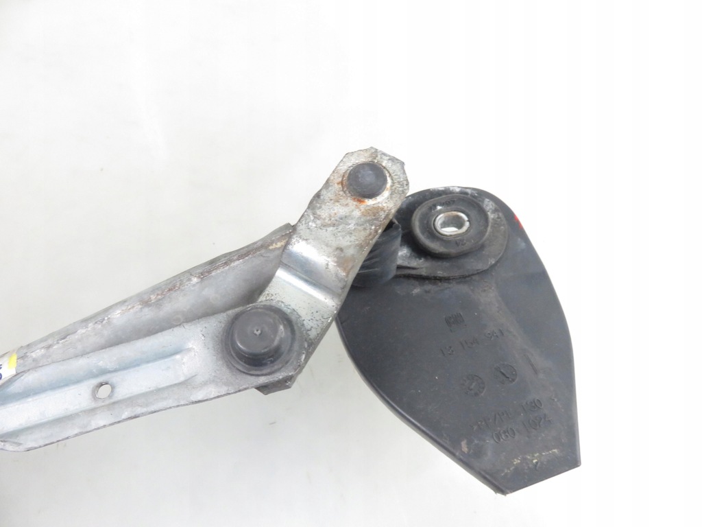 MECANISM STERGATOR OPEL ASTRA III H GTC 13111211 3397020632 0390241538 Product image
