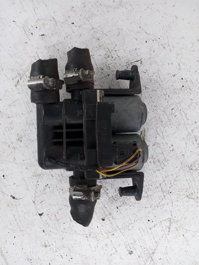 BMW E39 ELETTROPOMPA APA 8374995-02 Product image