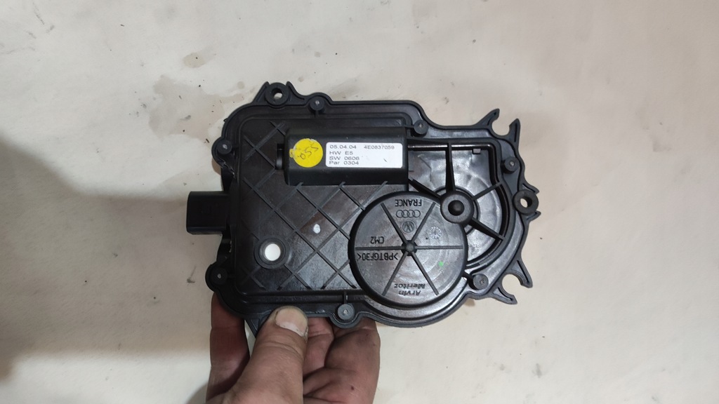TRAGERU USA 4E0837059 AUDI A8 D3 DREAPTA SPATE Product image