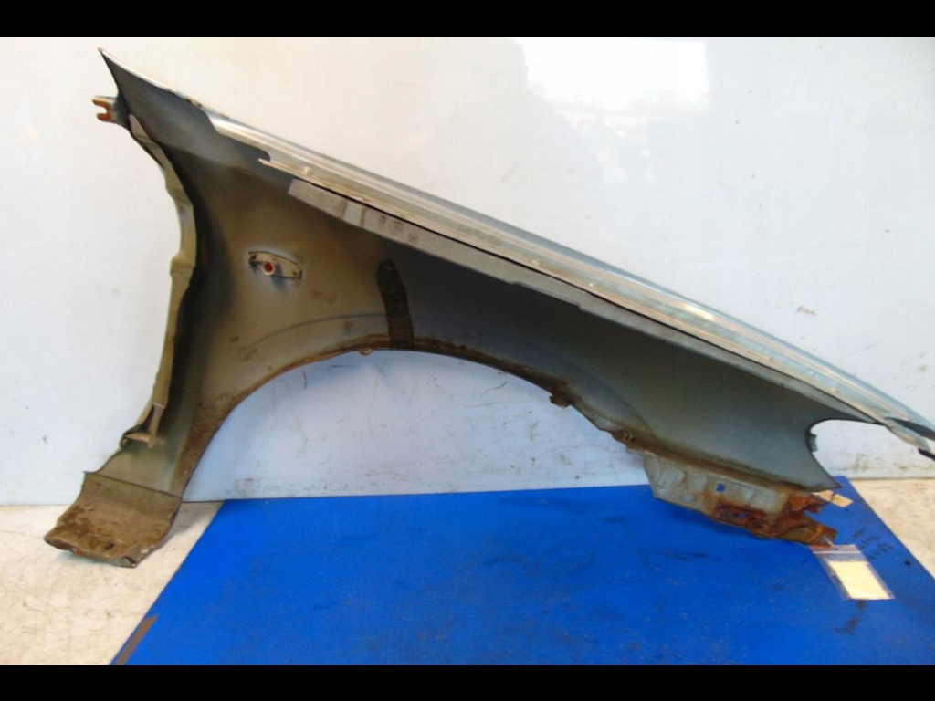 Nissan Almera N16 Fender stâng Product image