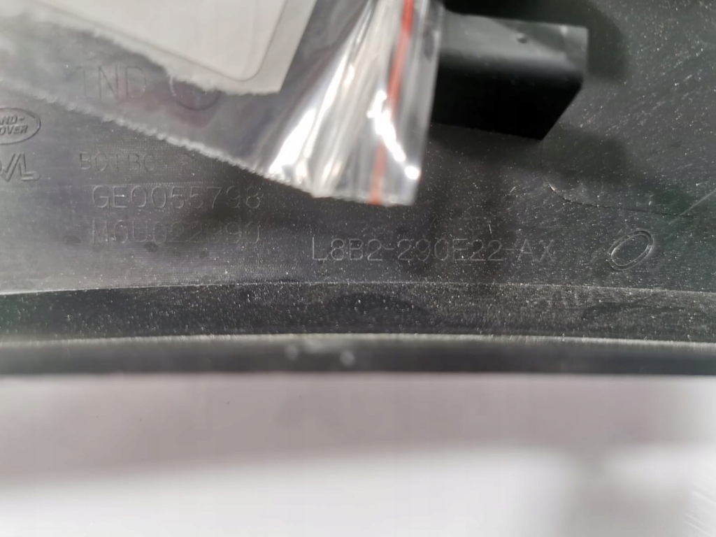 FENDER STRIP DREAPTA SPATE LAND ROVER DEFENDER Product image