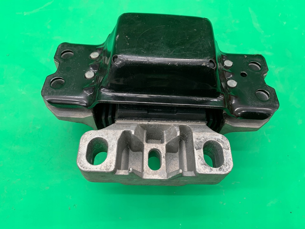 SUPPORT MOTOR CUTIE STANGA SKODA OCTAVIA II 2 1.9 TDI 04- Product image