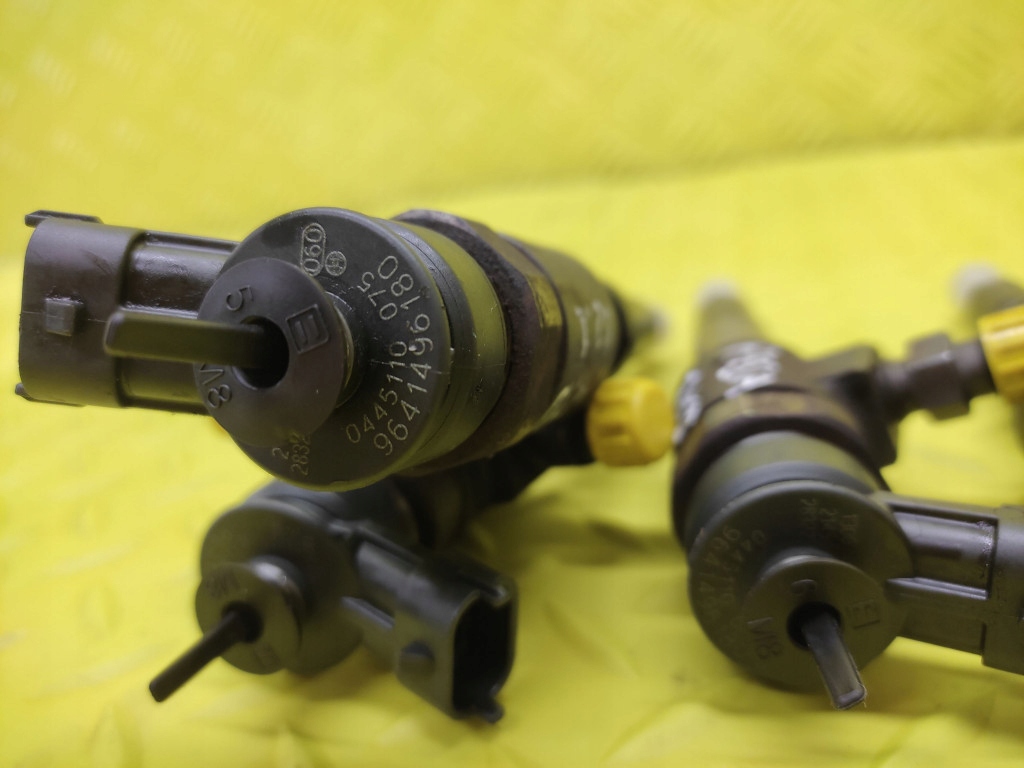 INJECTOR FORD FIESTA 1.4 TDCI 0445110075 Product image