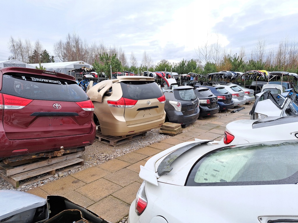 Toyota Yaris IV 1.5 Hybrid Cross Pillow Engine Paw Product image