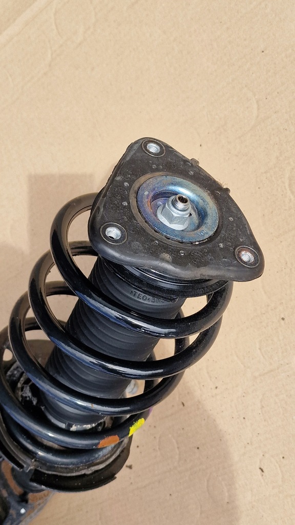 FORD FOCUS MK3 III LIFT 1.0 ECOBOOST MCPHERSON KNUCKLE STÂNGA FAȚĂ Product image