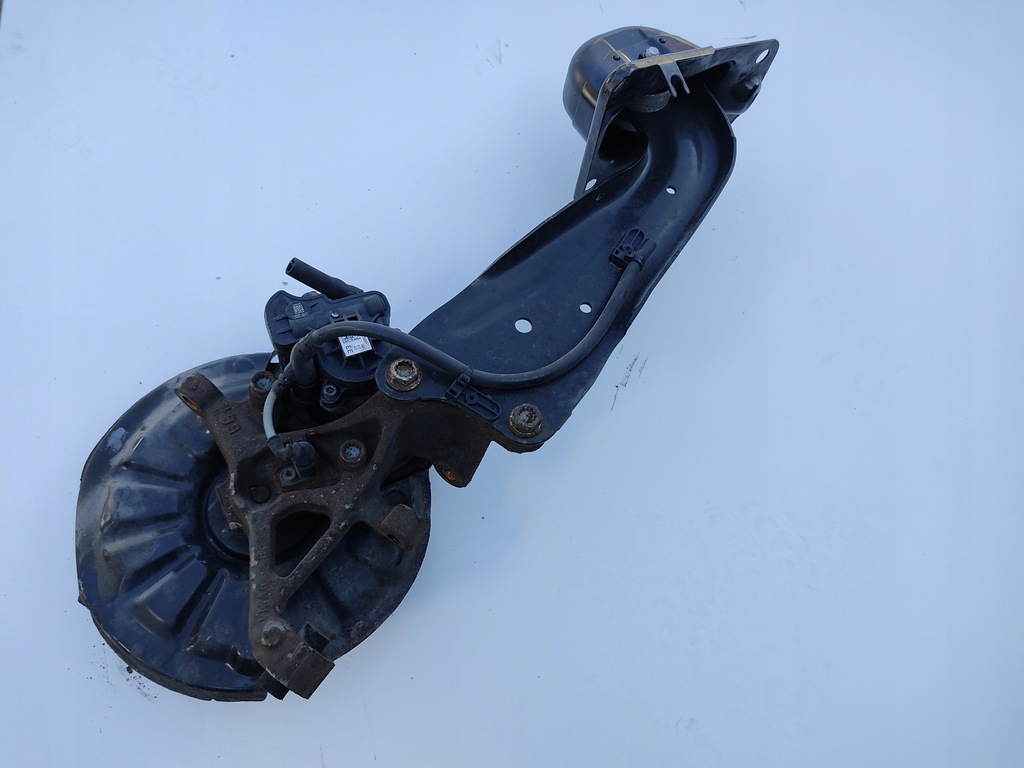 BUTUC STÂNGA SPATE BRACȚ OSCILANT SUSPENSION CLEȘĂ AUDI A3 8V SEDAN 2013-2019 Product image