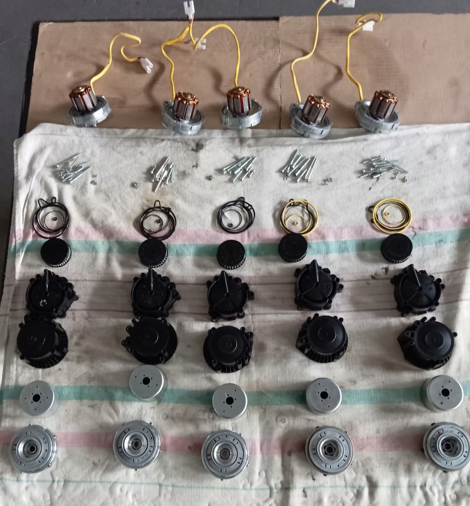 Pompa Lpi VIALLE a fost întreținută și complet pregătită pentru funcționare - ca nouă Product image