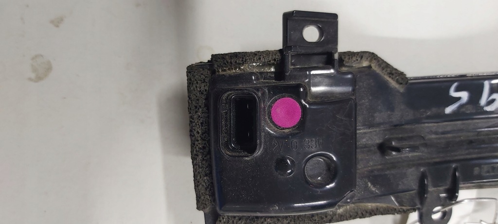 SEMNALIZARE ÎN OGLINDĂ, DREAPTA, DREAPTA CITROEN C4 AIRCROSS 12- 8351A068 Product image