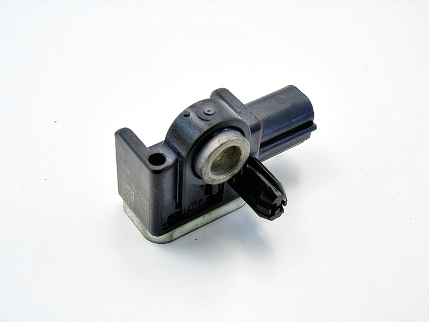 SENSOR DE IMPACT FOCUS 3 COMBI 1.6 AM5T-14B342-AA Product image