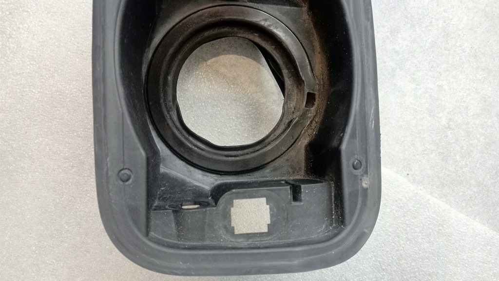 BMW 5 E60 Capac rezervor combustibil 7183712 51177183712 OEM Product image