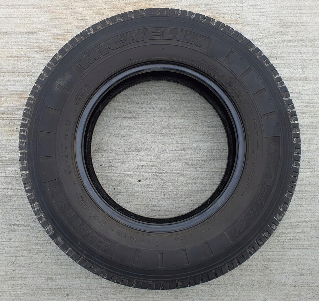 ANVELOPE MICHELIN AGILIS 81 225/75/R16C 8MM 1BUC Product image