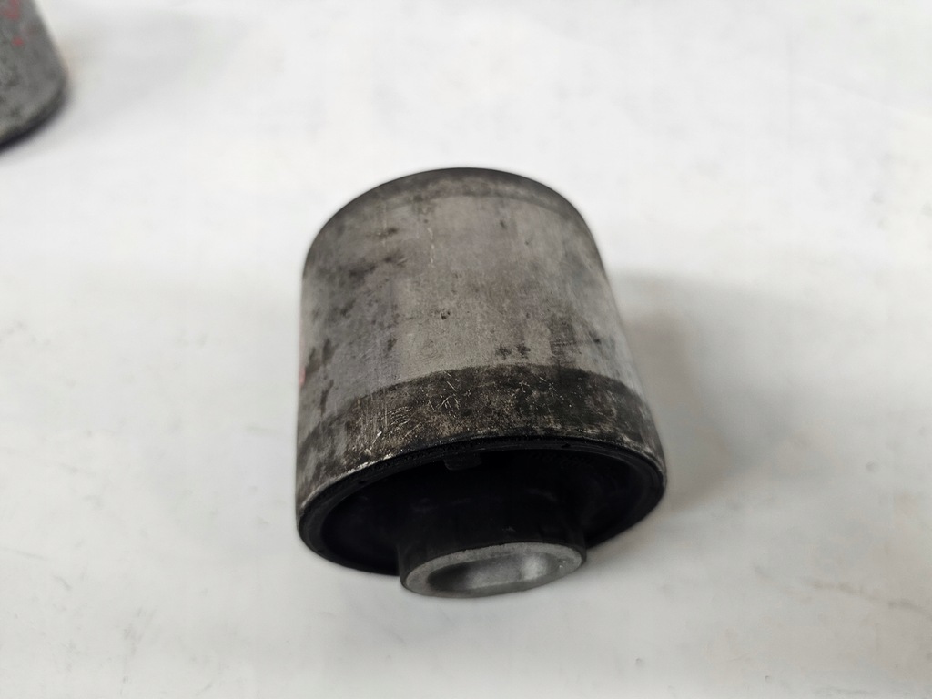 MERCEDES CLASA C W203 BUSCĂ BRĂ FAȚĂ A2033331014 Product image