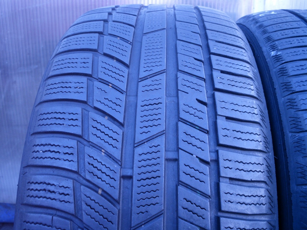 ANVELOPE 225/45R18 TOYO PRET PENTRU UN SET! Product image
