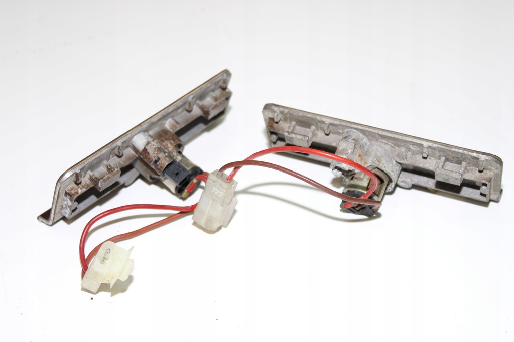BMW E38 DECOR LEMN PRISA BRICCHETA SPATE TUNEL Product image