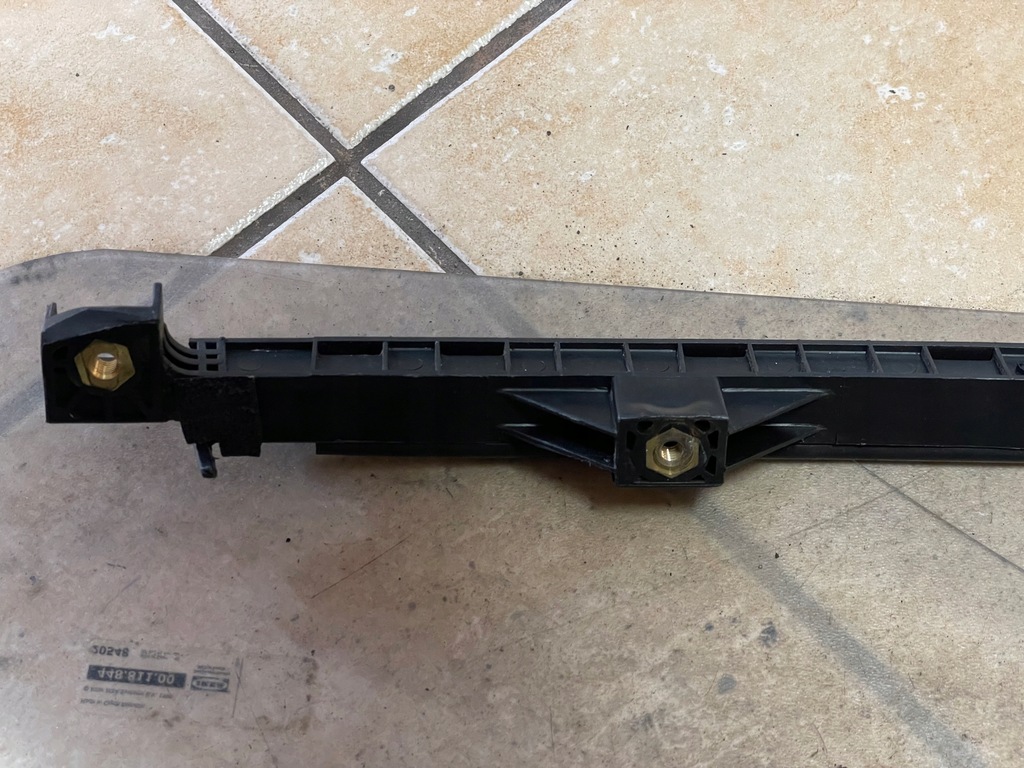 Hyundai OE 83520-2L000 ghidaj geam spate dreapta I30 Product image