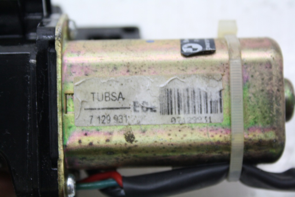 BLOCARE TAIE CAPAC BAGAJE BMW E61 7129931 Product image