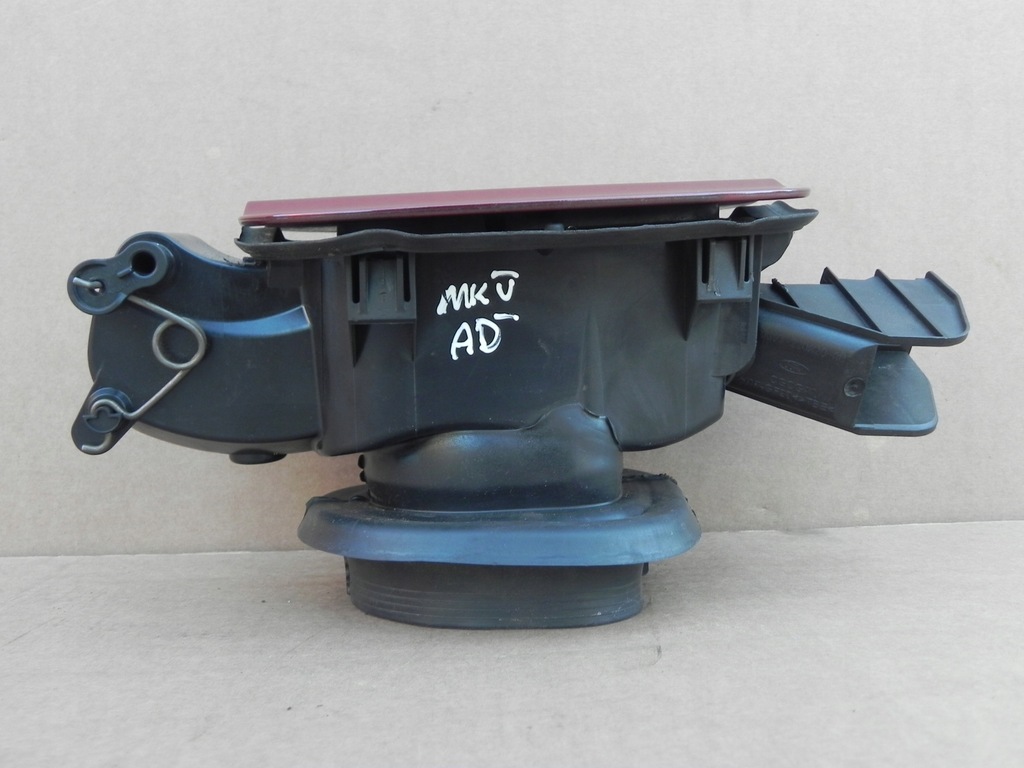 FORD MONDEO MK5 AD HTB SEDAN clapeta de umplere Product image