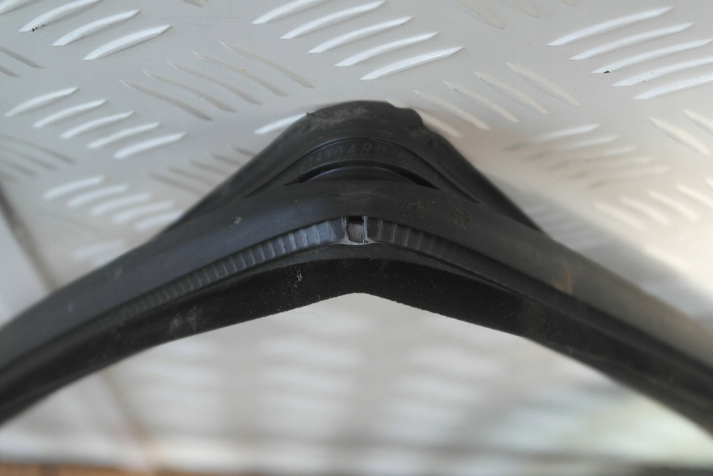 OPEL CROSSLAND X 17-21 GARNITURA TRIANGULUI GEAM USI FATA DREAPTA FATA Product image